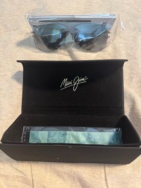 Maui Jim Rimless Sunglasses - Black Frames with Dark Lenses